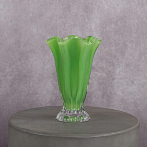 Glass Vase Green (4 x 4 x 9 in)