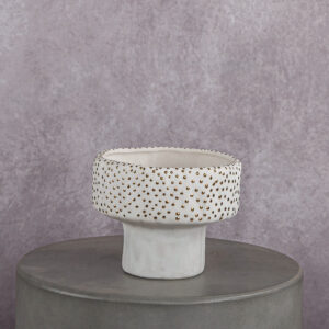 Ceramic Vase White (7 x 7 x 6 in)