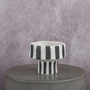 Ceramic Vase White/Grey (7 x 7 x 6 in)