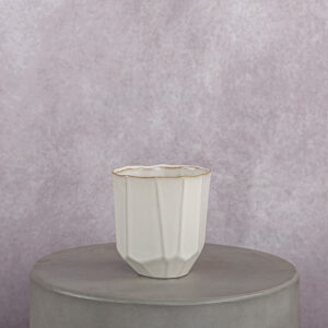 Ceramic Vase Cream (5 x 5 x 6 in)