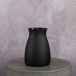 Glass Vase Black (4 x 4 x 8 in)